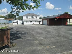 500 S Court St, Marion, IL 62959